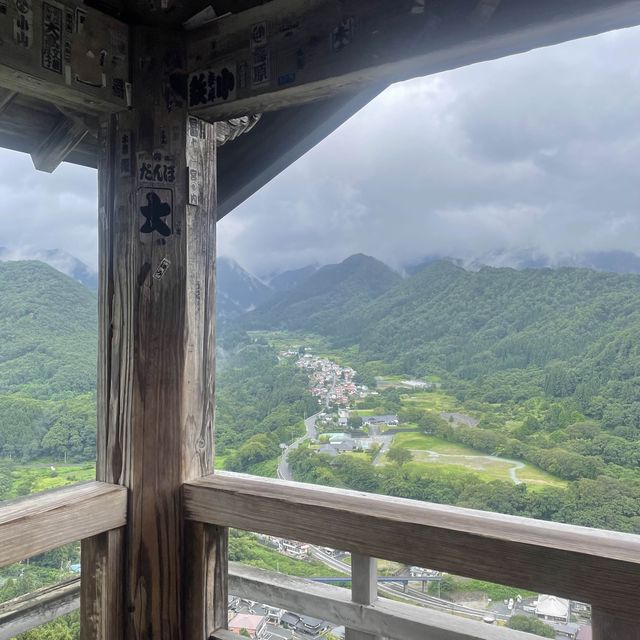 山寺で煩悩を消す旅