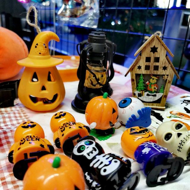 Halloween Market 🎃