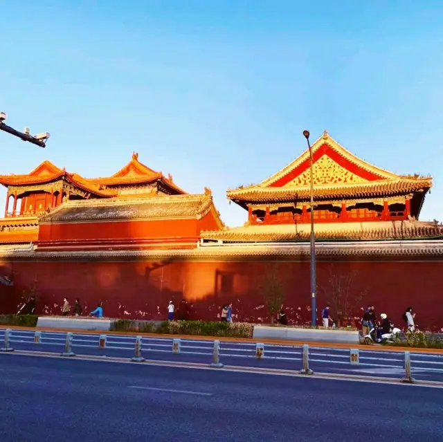 Lama Temple in Beijing's Autumn-Light