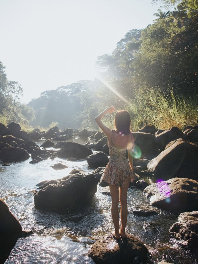 Hawaii 💦 feels so blessed to have a whole waterfall.