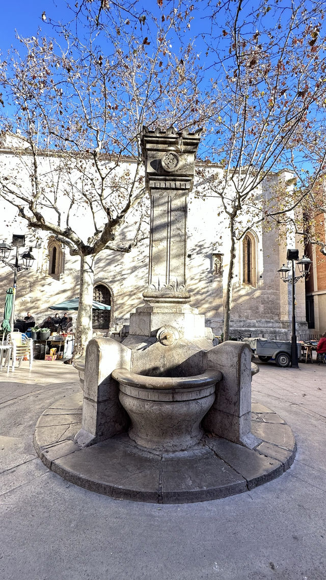 Saint Joan Fountain Font de Sant Joan Square