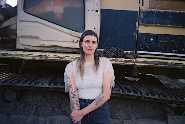 Midwife w/ Amulets, Bigawatt | Sister