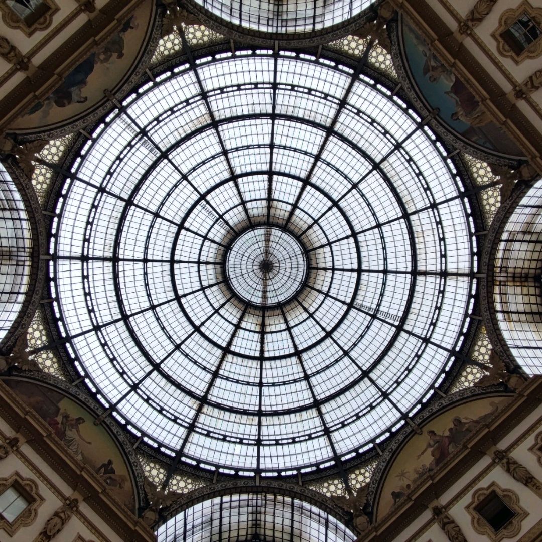 Inside the Vittorio Emanuele II Gallery at Milan City Italy - Louis Vuitton  and Savini Shops Editorial Stock Image - Image of emanuele, european:  120580184