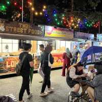 Yummy food trucks with good vibes 👍🏼