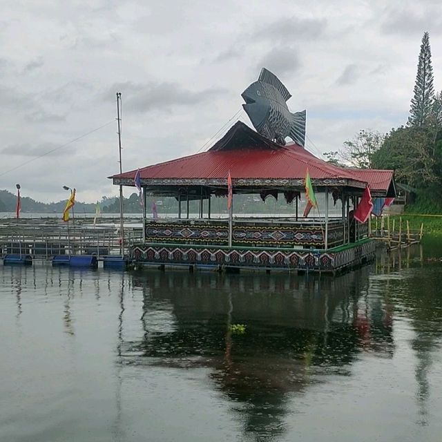 Punta Isla Lake Sebu