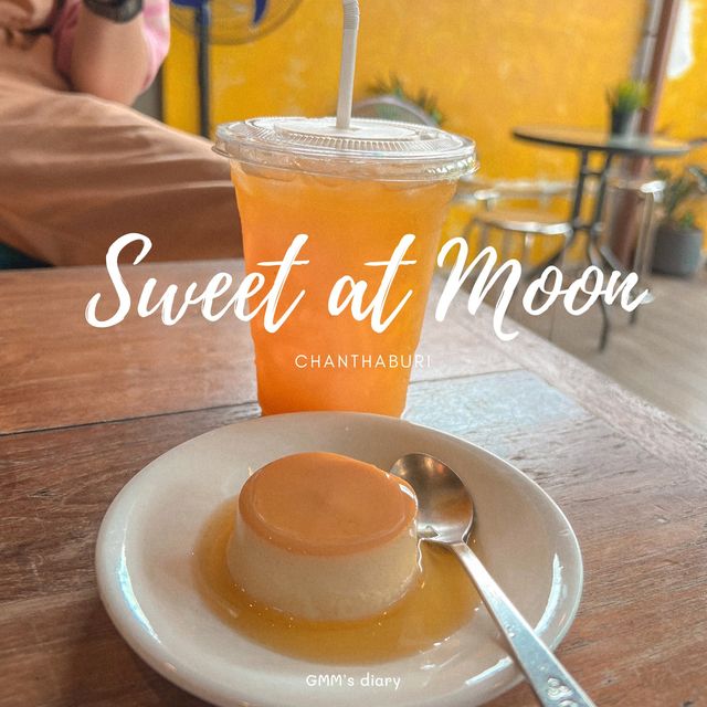 คาเฟ่สายหวานสุดน่ารัก Sweet@Moon