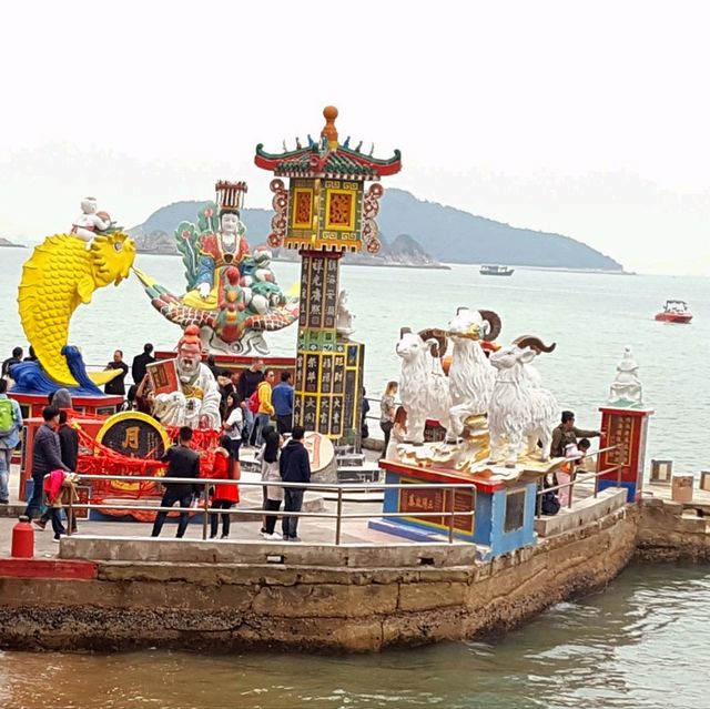 ไหว้พระแม่ริมหาด Replse Bay