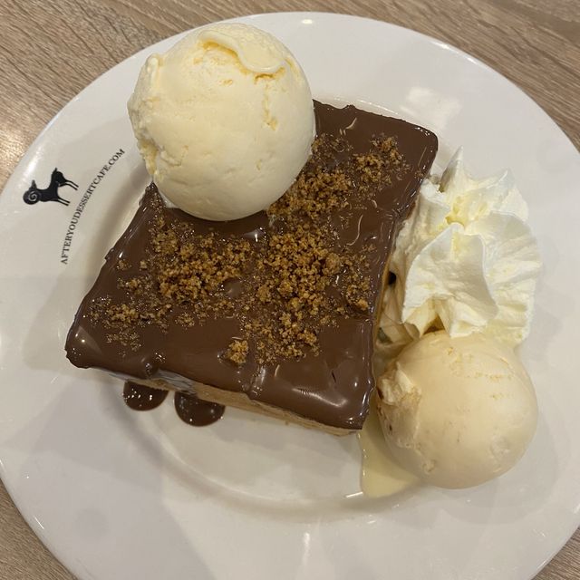 방콕 터미널 21 내 “애프터유”. 누텔라 허니브래드 🤤