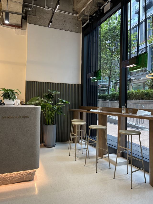 ☕️新開張西營盤cafe - 黑色型格金屬風🖤⚫️♠️➰