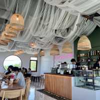 Sea Horadee : คาเฟ่ริมทะเลสุดชิค
