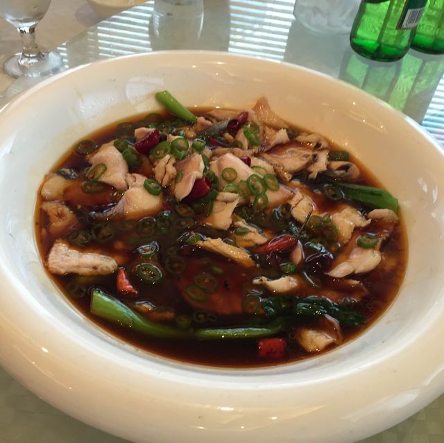 Baguo Buyi Cuisine Restaurant 