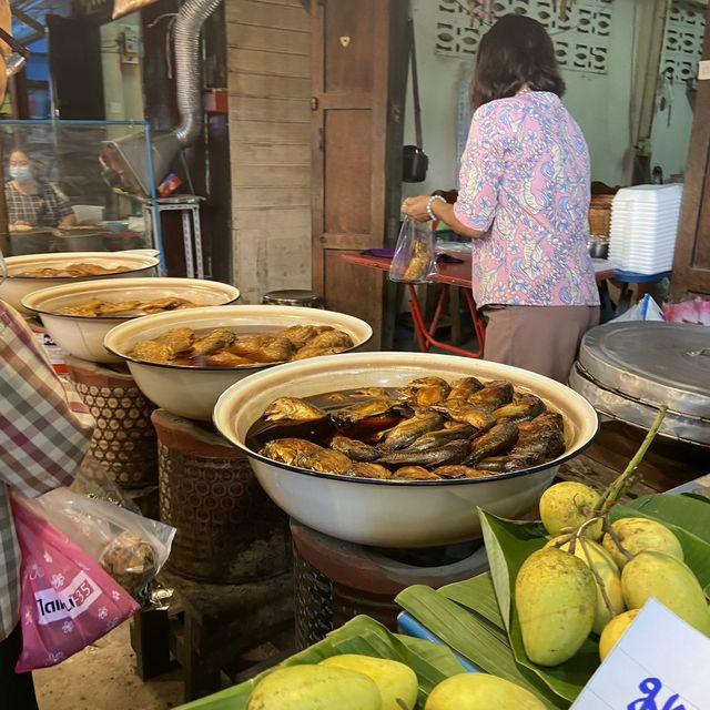 ตลาดบ้านใหม่ร้อยปี เมืองแปดริ้ว