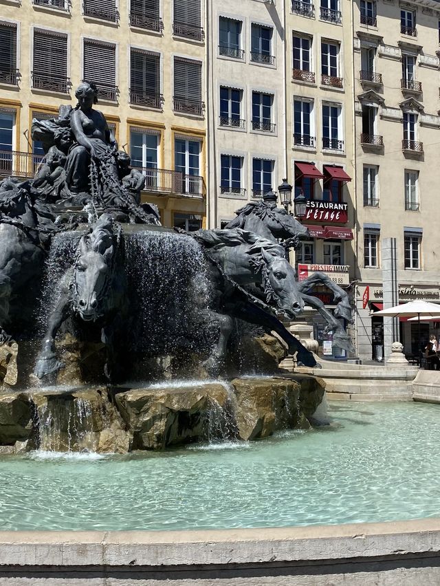 숀강과 론강이 흐른다, 프랑스 리옹🇫🇷