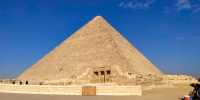 Unfillable pits, endless regrets - the Pyramid of Khufu.