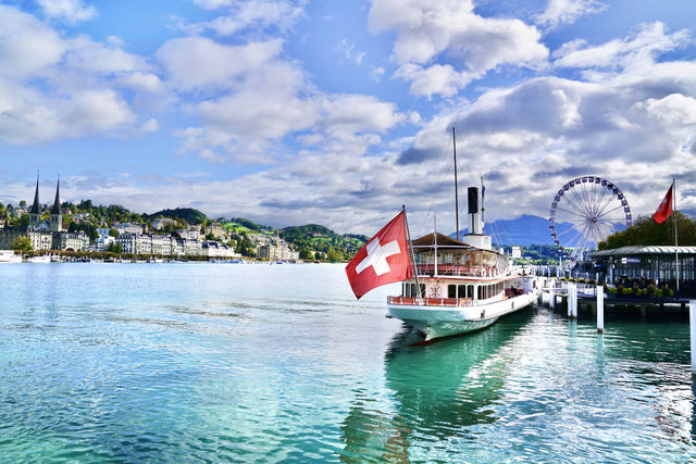 Switzerland Travel | Audrey Hepburn's Wedding Venue - Lucerne