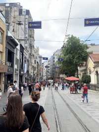 “taksim square” ย่านช้อปปิ้งในอิสตัลบูล 