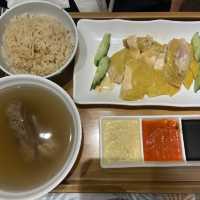 新加坡茶🤪🤪椰香味喇沙+茶燻鴨摻摻😍