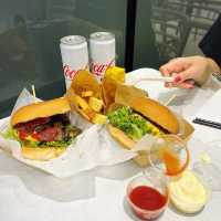 🍔 嘉寶漢堡·香港足料漢堡