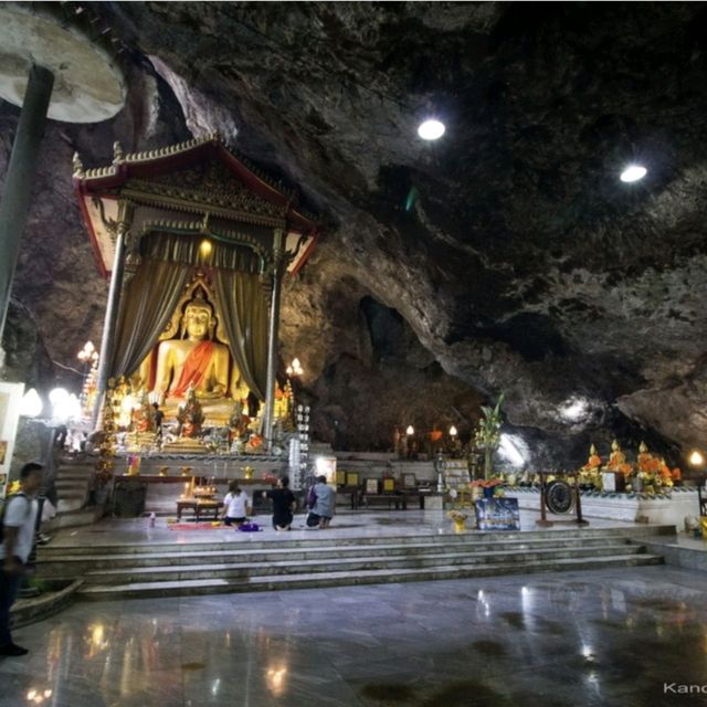 วัดบ้านถ้ำ-ตำนานขุนแผน ม้าสีหมอก