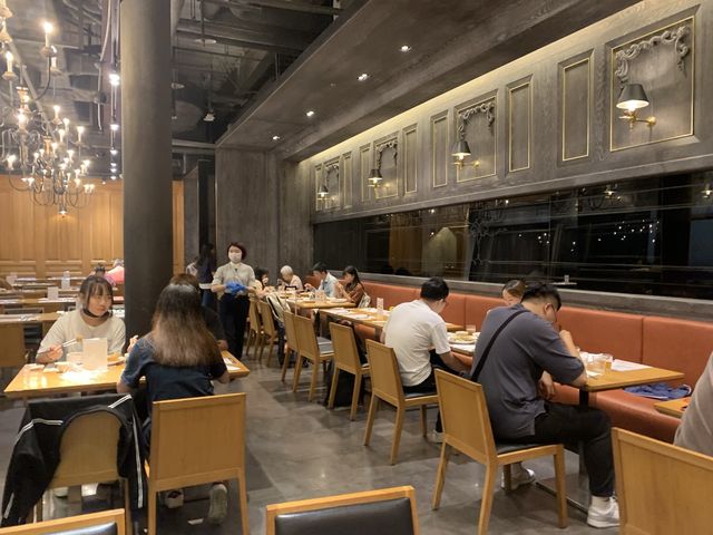 吃一次怎麼吃的完😂 - 饗食天堂信義店