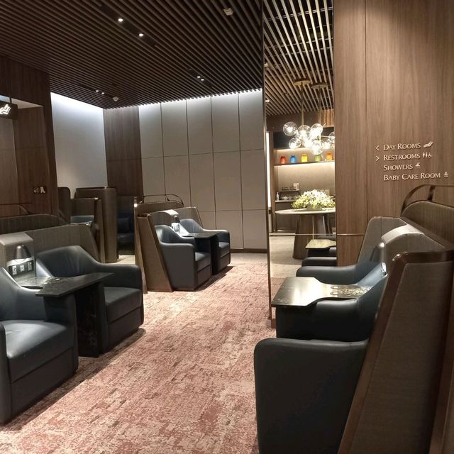 SIA First Class Lounge