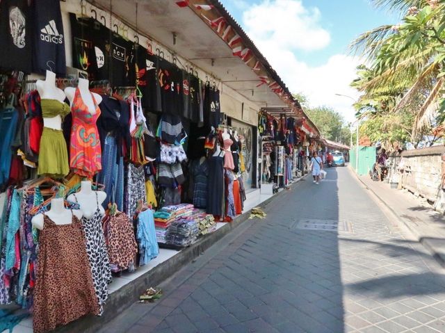Shopping with resort vibes