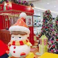 聖誕玩具屋，  Lcx 哄得住現在的娃娃？！