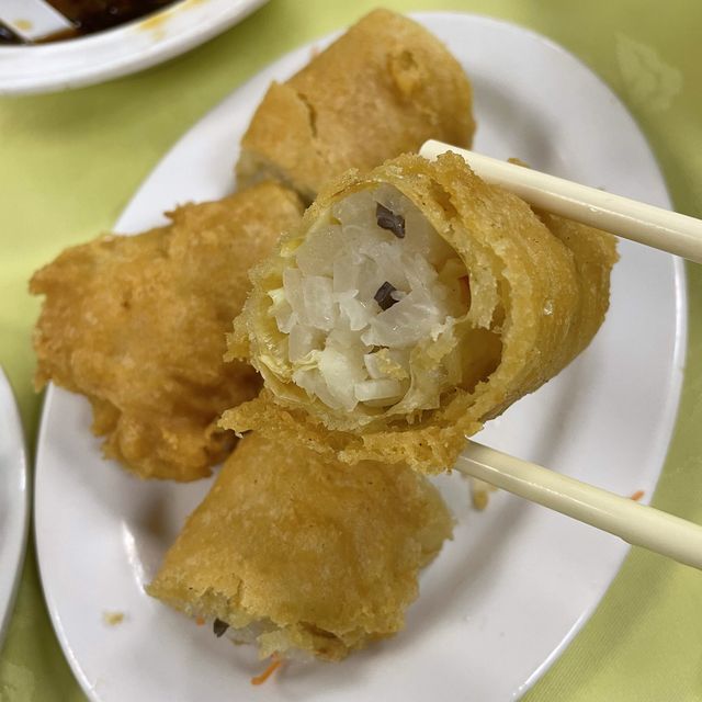 天壇大佛 - 齋堂