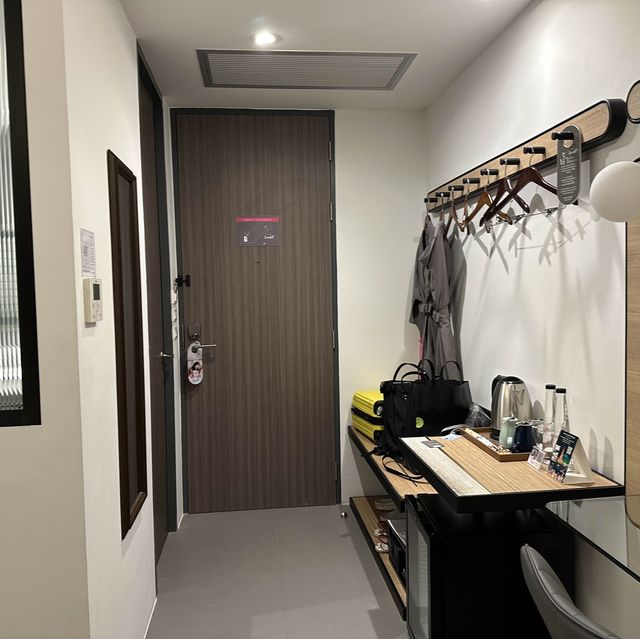 โรงแรมสการ์เลท