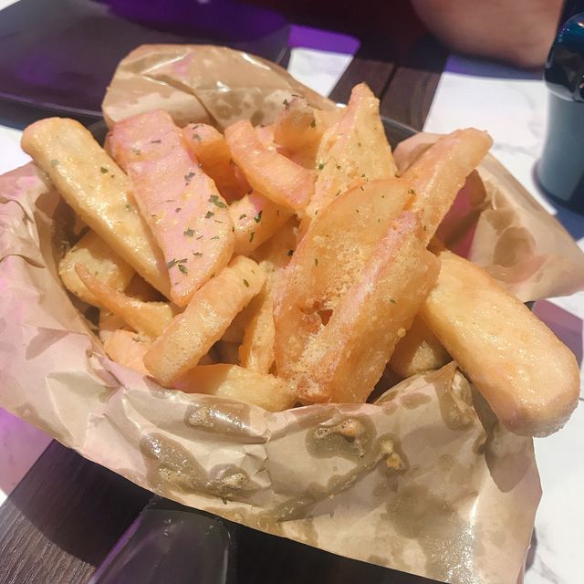 荃灣｜性價比唔錯嘅泰式bar