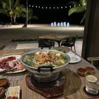 หมูกะทะของโรงแรมรามาดา, เขาหลัก น้ำจิ้มอร่อยเด็ด