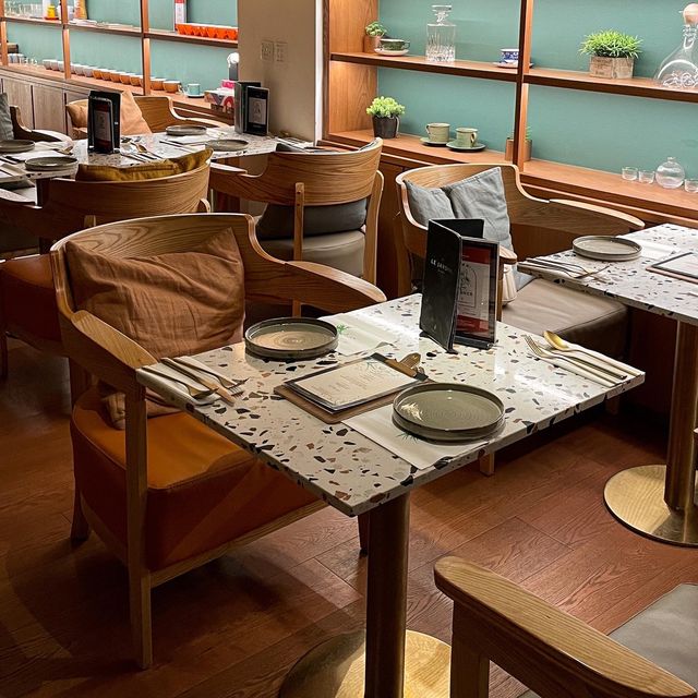 Soho 區邊chill食西餐🤓