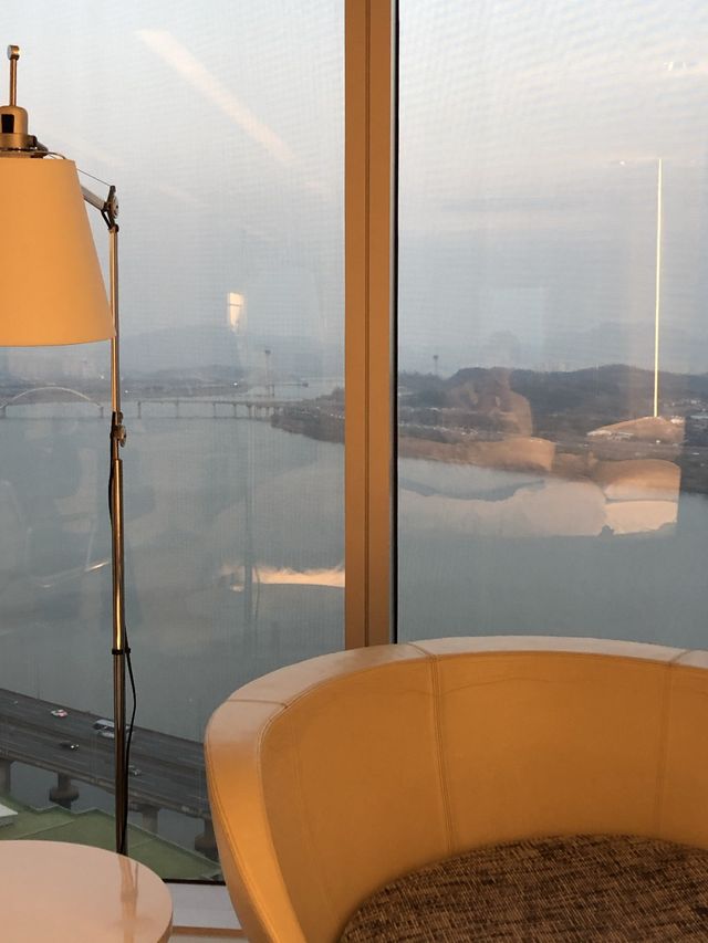 심플하고 모던한 5성급 한강뷰 호텔 ‘비스타 워커힐 서울’ 🏨🌉✨