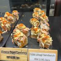 Chic and cozy for Sushi fans!