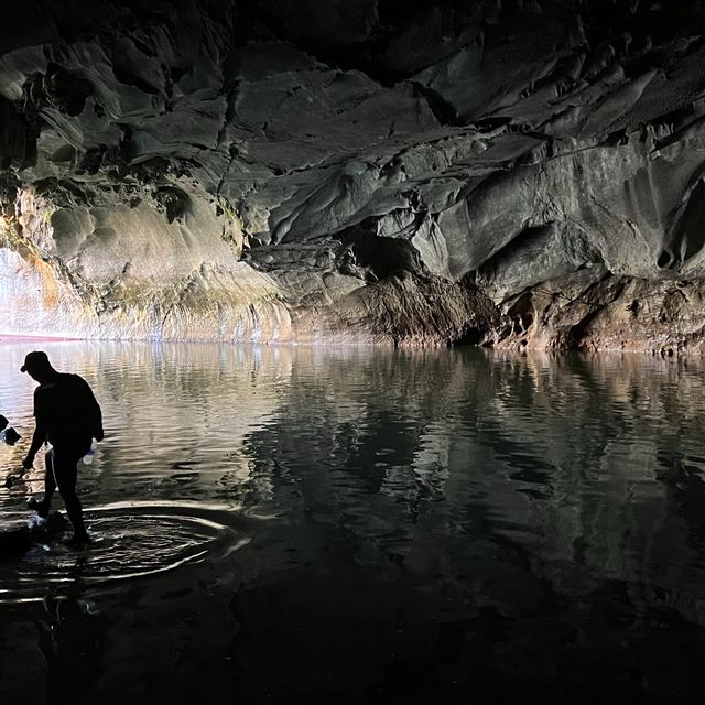 Amazing Kong Lor Cave