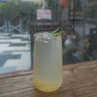 田園Cafe+貓店長，推介超軟霖豬肋排 