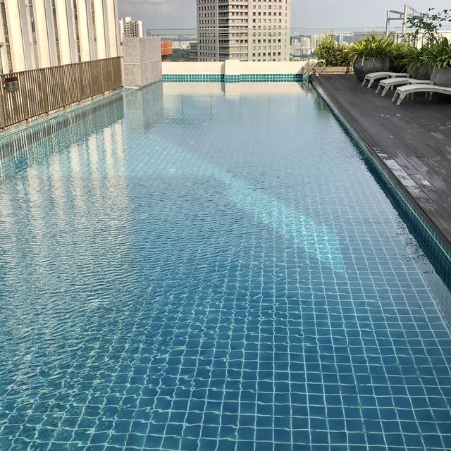 Suasana All Suites Hotel-The Pool & GYM