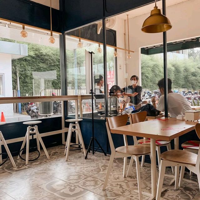 LOCO CAFE, MANGGARAI