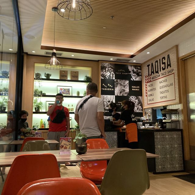 【インドネシア】ジャカルタで食べた美味しいタコス！