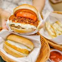 เบอร์เกอร์หมาล่า รสใหม่! อิ่มอร่อยได้แล้ว วันนี้