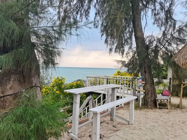 Curve Beach Cafe

