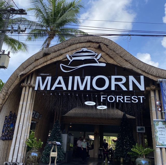 ร้านอาหารพื้นเมืองภูเก็ต Maimorn Forest