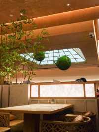 【裝潢別樹一幟的西日fusion菜餐廳】