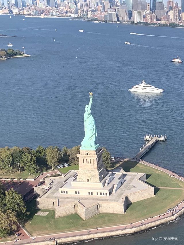 High view - Statue of Liberty 🗽 New York 
