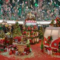 大阪！ホワイティうめだ泉の広場のクリスマス