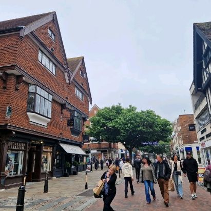 Searching for a pub in Canterbury