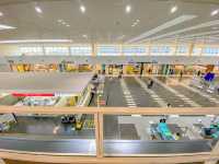 神戸空港2階フロアの景色