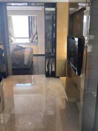 Warm hotel with great location in Jingan 