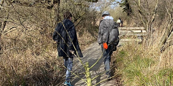 Young Wardens at Carlton Marshes (ECC2815) | Carlton Marshes Nature Reserve