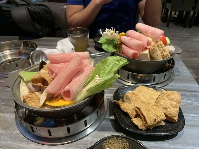 北車有黑糖霜淇淋小火鍋 - 砸鍋賣鐵小火鍋